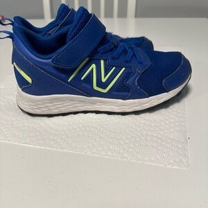 Extra Wide New Balance 13.5 Boys Strap